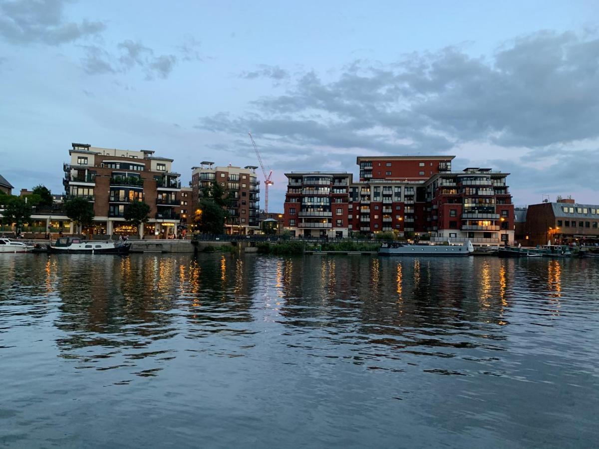 River View - Kingston Kingston upon Thames  Exteriör bild